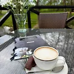 Villa Sobotka Bed and Breakfast Sobótka