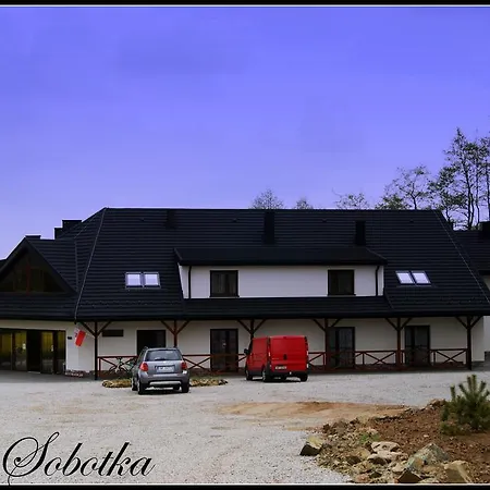 Villa Sobótka Bed and breakfast 3*