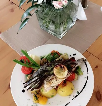 Villa Sobótka Bed and breakfast