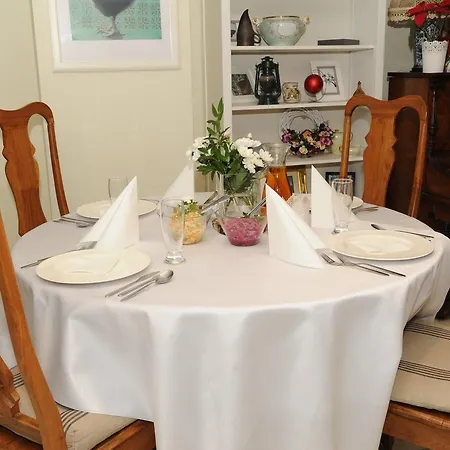 Villa Sobótka Bed and breakfast