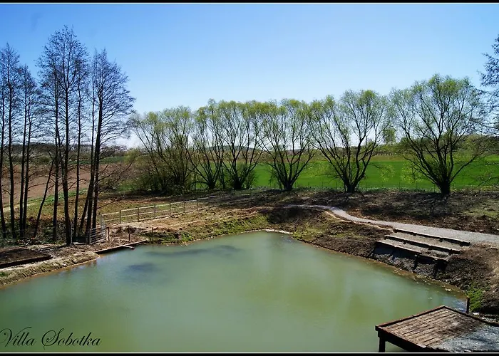 Villa Sobotka Bed and Breakfast Sobótka